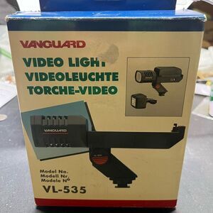 Vintage Vanguard VL-535 Video Camcorder Camera Light EUC‎